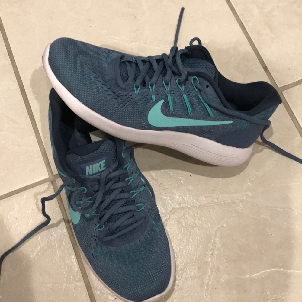 Nike Lunarglide 8 sneakers